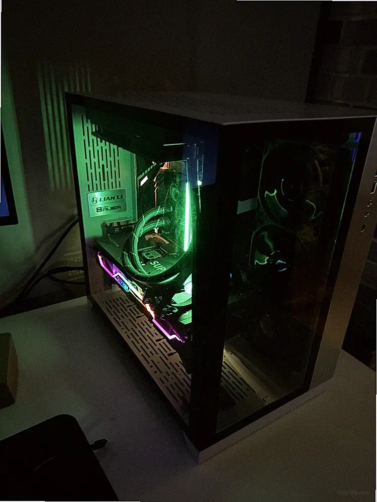 Gaming PC - AMD Ryzen 5,RTX 3080 Suprim X Lian Li O11DW, 32 GB, Wasserkühlung