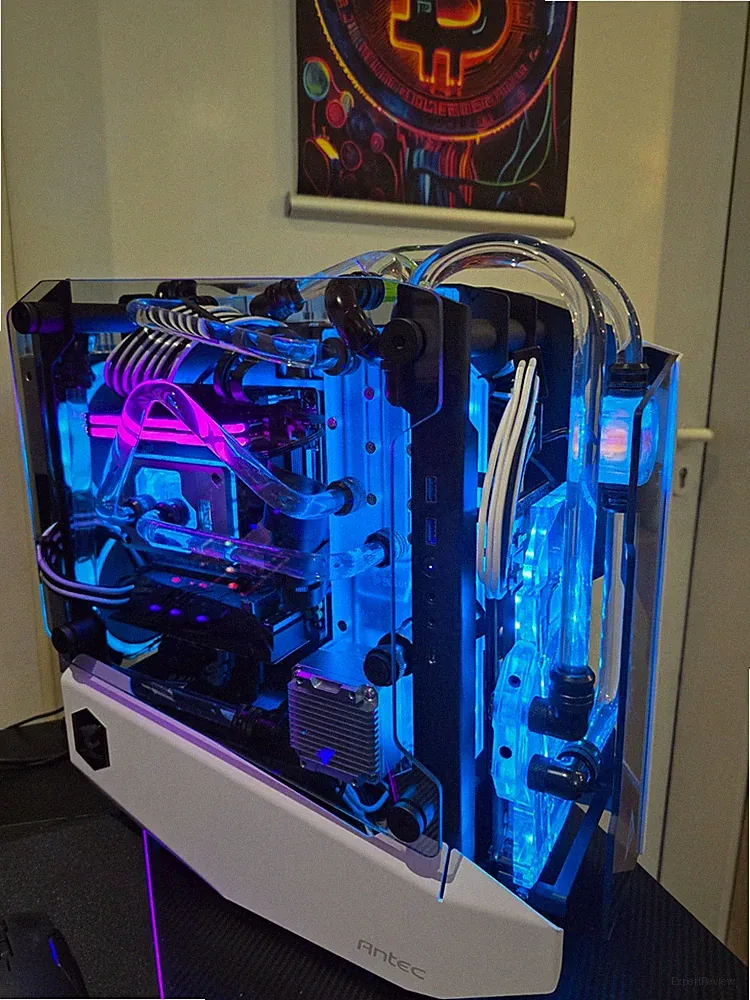 Gaming PC ANTEC-Striker, Wasserkühlung, Gigabyte X570 I AORUS , GeForce RTX 3090