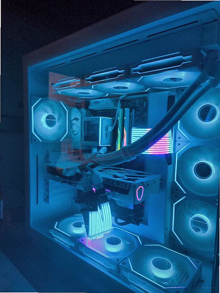 Gaming PC Wasserkühlung RTX 5080 Ryzen 9 9950x3D 8TB Nvme ssd