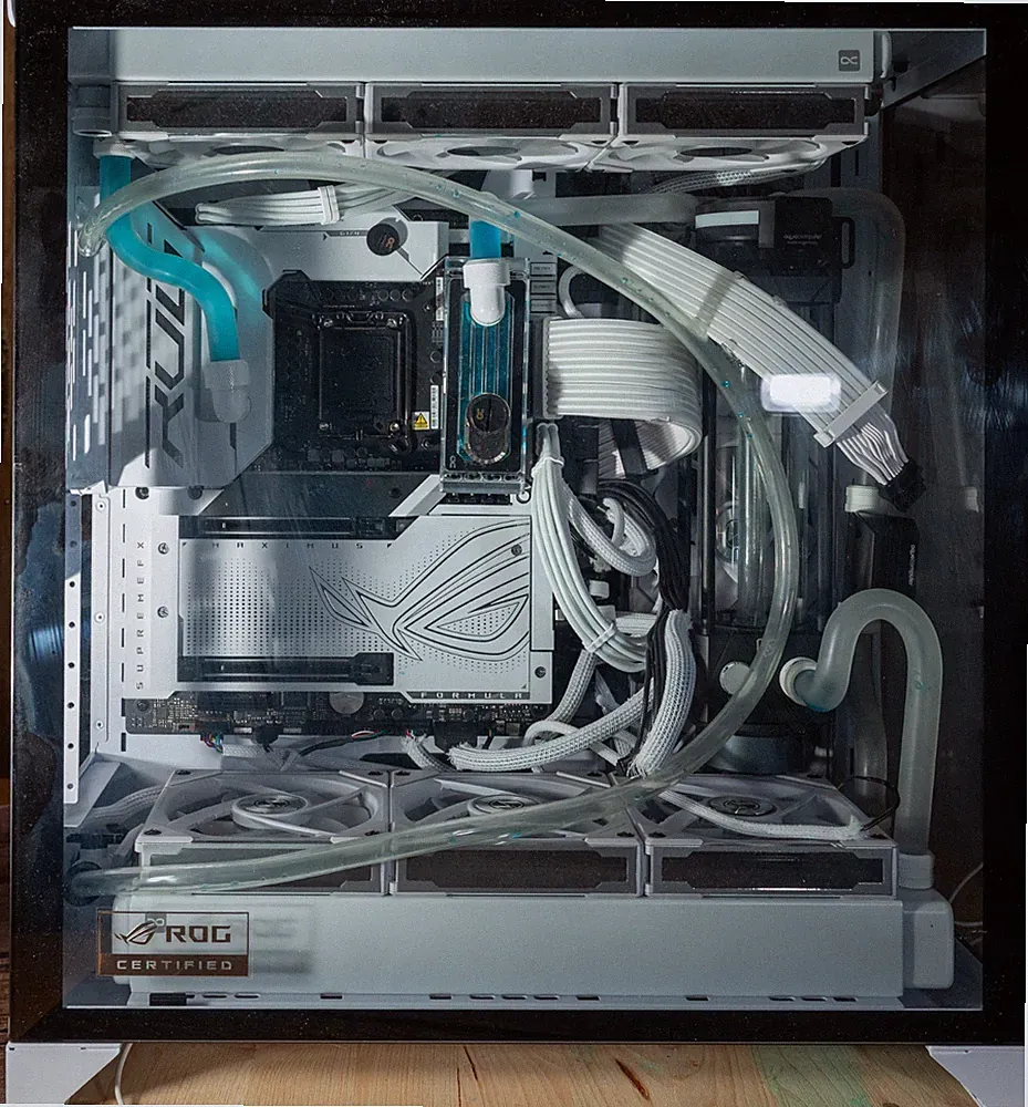 Lian-Li P11 + Custom Wasserkühlung für High End PC, weißes Build